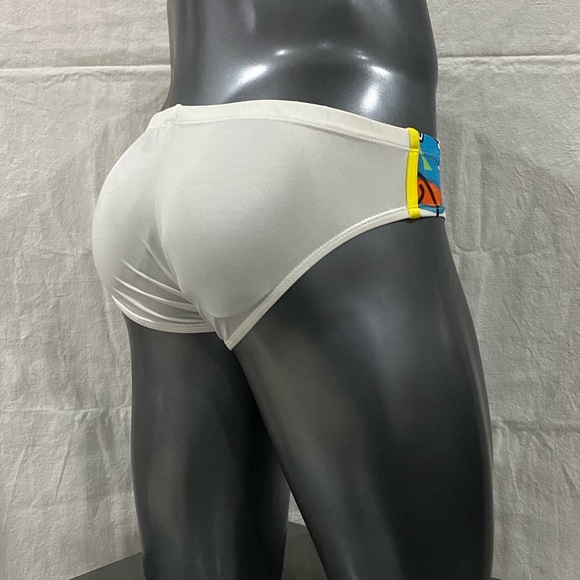 Men’s little boy blue swimwear - Picture 6 of 8